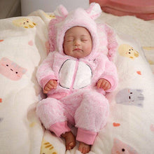 Load image into Gallery viewer, Showcase - TrueHeart Treasures: Weighted Reborn Lifelike Baby Dolls (3kg) Baby Mia