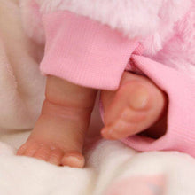 Load image into Gallery viewer, Showcase - TrueHeart Treasures: Weighted Reborn Lifelike Baby Dolls (3kg) Baby Mia