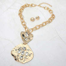 Load image into Gallery viewer, Sensibling Corp. - Bold Stone Embellished Abstract Pendant Chunky Chain Statement Necklace: Gold,Multi