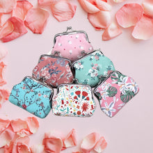 Load image into Gallery viewer, Magnifique Hearts - Floral Coin Purse, Cute Small Storage Purse Coins trinkets : Color 2