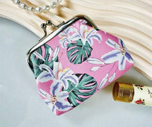 Load image into Gallery viewer, Magnifique Hearts - Floral Coin Purse, Cute Small Storage Purse Coins trinkets : Color 4