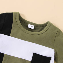 Load image into Gallery viewer, PatPat - 2pcs Baby Boy Colorblock Short-sleeve T-shirt and Shorts Set: Army green / 3-6 Months
