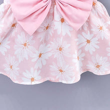 Load image into Gallery viewer, PatPat - 2pcs Baby Girl  Daisy Floral Tank Dress with Hat Set: Pink / 3-6 Months
