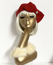 Load image into Gallery viewer, Bella Starr - Red Wool Beret Bow: Black
