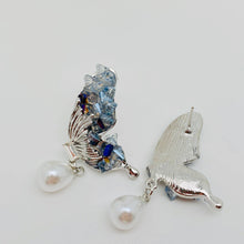 Load image into Gallery viewer, Mio Queena - Pearl Pendant Crystal Wings Butterfly Earrings: Butterfly
