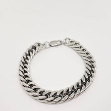 Load image into Gallery viewer, Mio Queena - High Quality Stainless Steel Cuban Chain - MJ/BC: 8MM thick 18CM long
