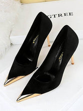Load image into Gallery viewer, VividLux - Pointed-Toe Shallow Cut Split-Joint Pumps: BLACK / 34
