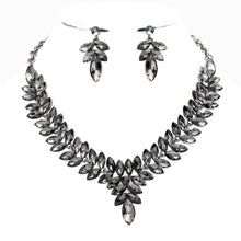 Load image into Gallery viewer, Diacly - Floral Leaves Crystal Casting Necklace set.: Silver-Fuchsia

