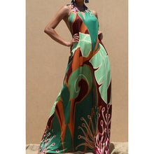 Load image into Gallery viewer, Black Pearl Clothing - PRINTED HALTER KNIT MAXI DRESS: MULTI / L
