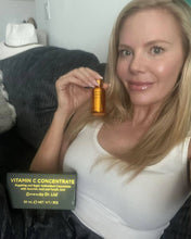Load image into Gallery viewer, EpiLynx - Brightening Vitamin C Serum - Skin Damage Repair
