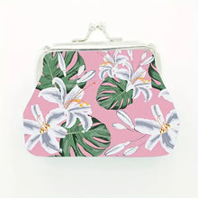 Load image into Gallery viewer, Magnifique Hearts - Floral Coin Purse, Cute Small Storage Purse Coins trinkets : Color 4
