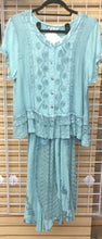 Load image into Gallery viewer, Vintage Inspired 2 Piece
